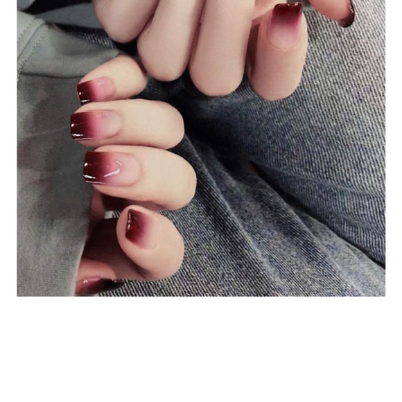 Salon quality press on nails! - Picture 3 of 5